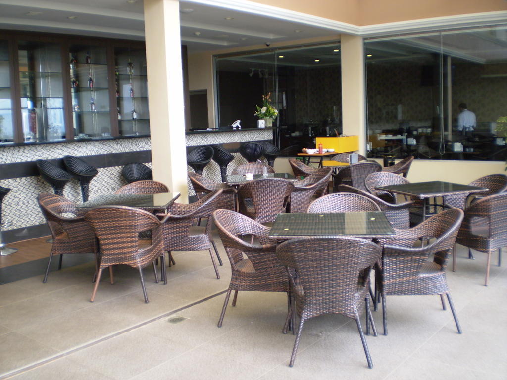 埃杜基兹os酒店 Batam 外观 照片