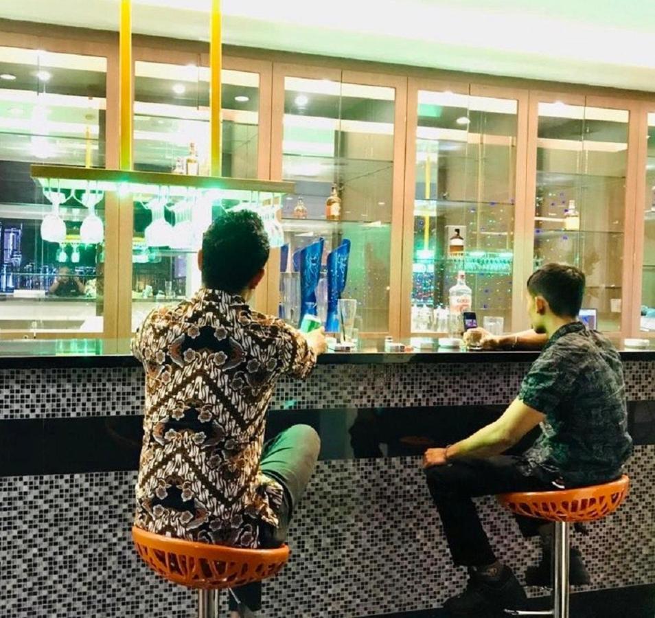 埃杜基兹os酒店 Batam 外观 照片