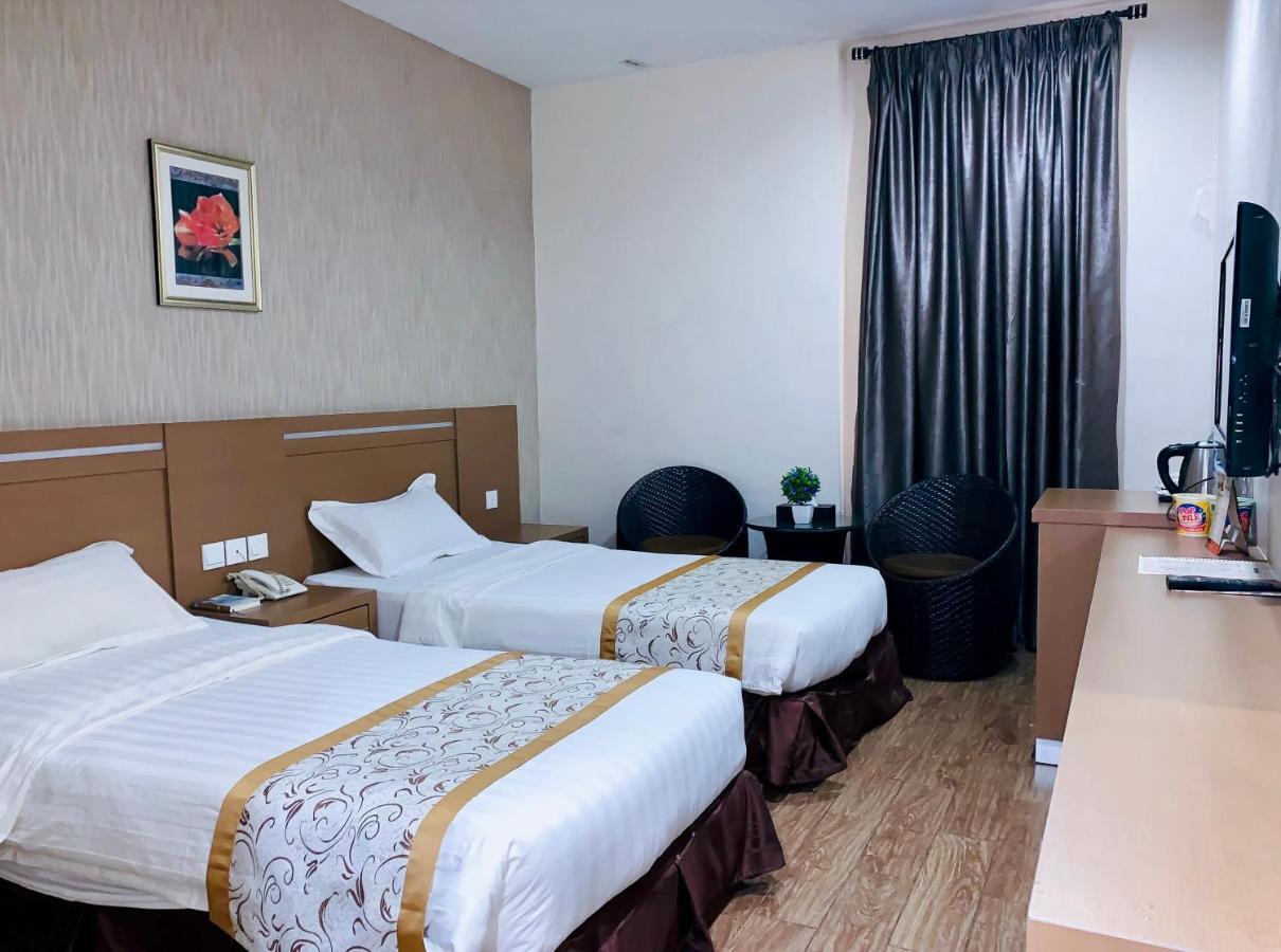 埃杜基兹os酒店 Batam 外观 照片
